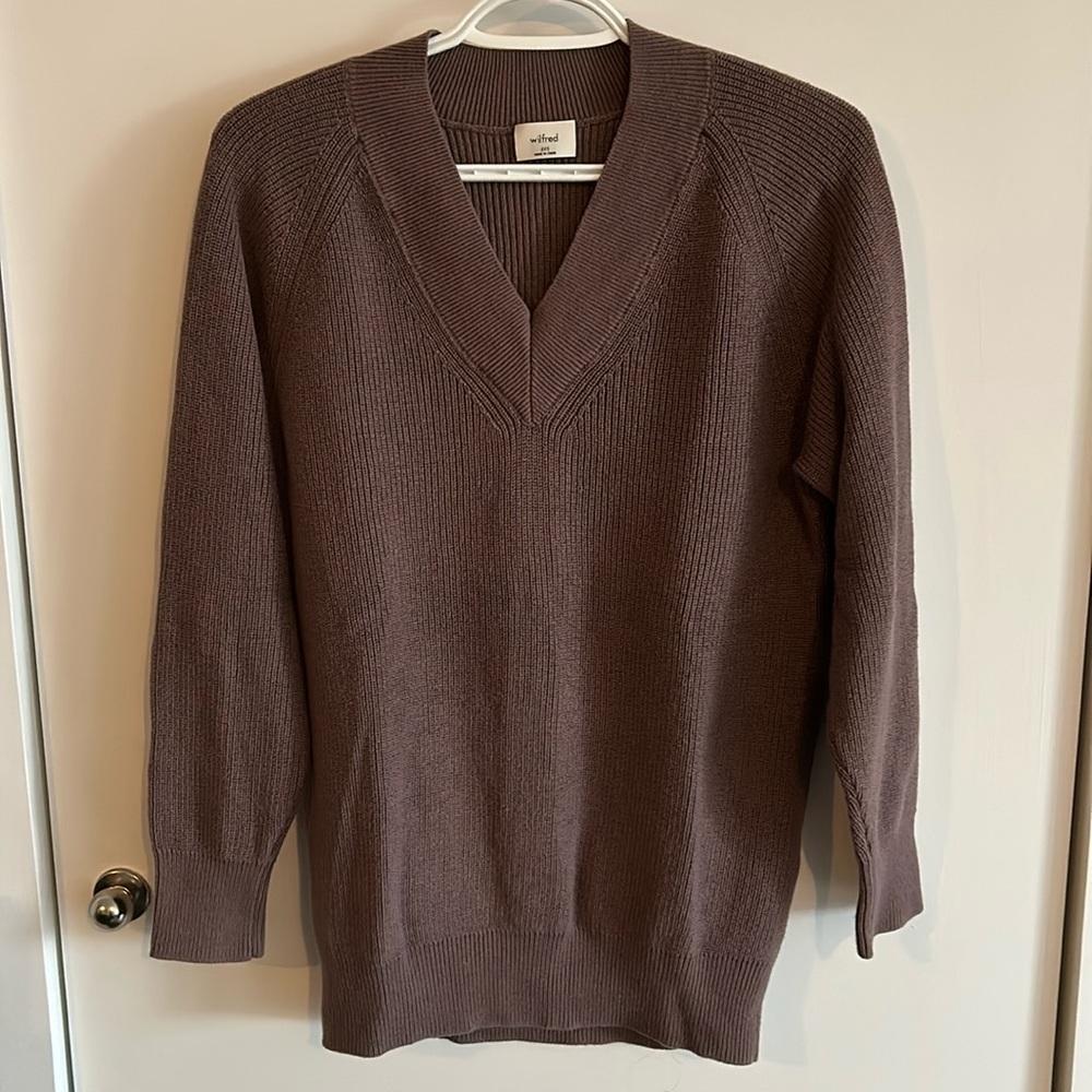 Aritzia Wilfred sweater